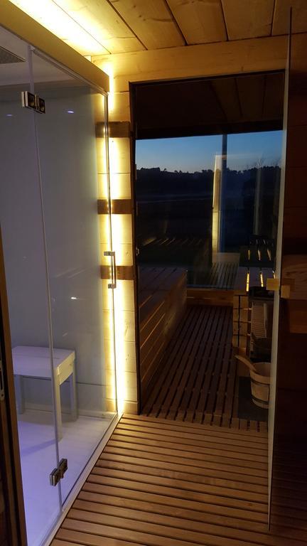 Hotel Sports & Spa - La Voile D'Or Sables-dʼOr-les-Pins Buitenkant foto