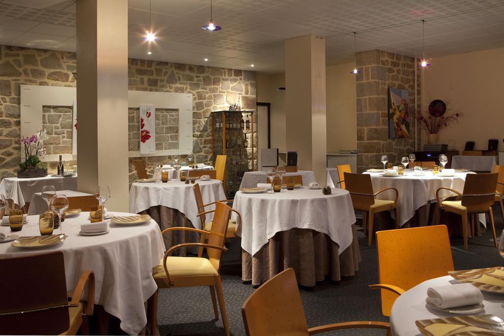 Hotel Sports & Spa - La Voile D'Or Sables-dʼOr-les-Pins Buitenkant foto