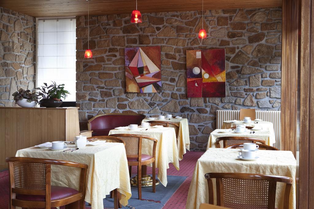 Hotel Sports & Spa - La Voile D'Or Sables-dʼOr-les-Pins Buitenkant foto