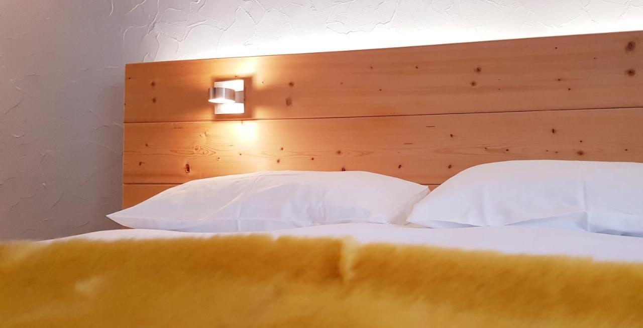 Hotel Sports & Spa - La Voile D'Or Sables-dʼOr-les-Pins Buitenkant foto
